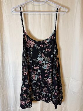 easel Black Floral Spaghetti-Strap Swing Cami
